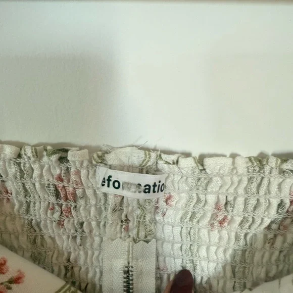 Reformation Arancini Linen Puffed Sleeve Top in Heath Floral, Size 4 - Picture 7 of 9